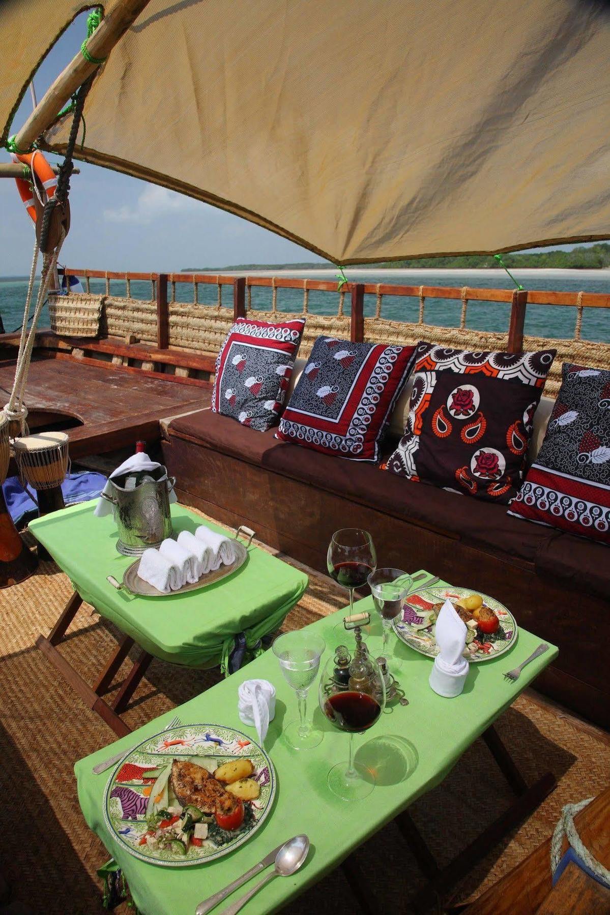 The Red Pepper House Hotel Lamu Bagian luar foto